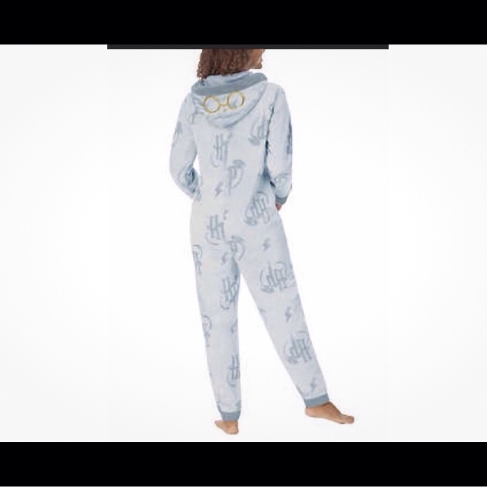 Warner Bros Harry Potter Gray Pajama Onsie with Hooded Design size small - Picture 2 of 6